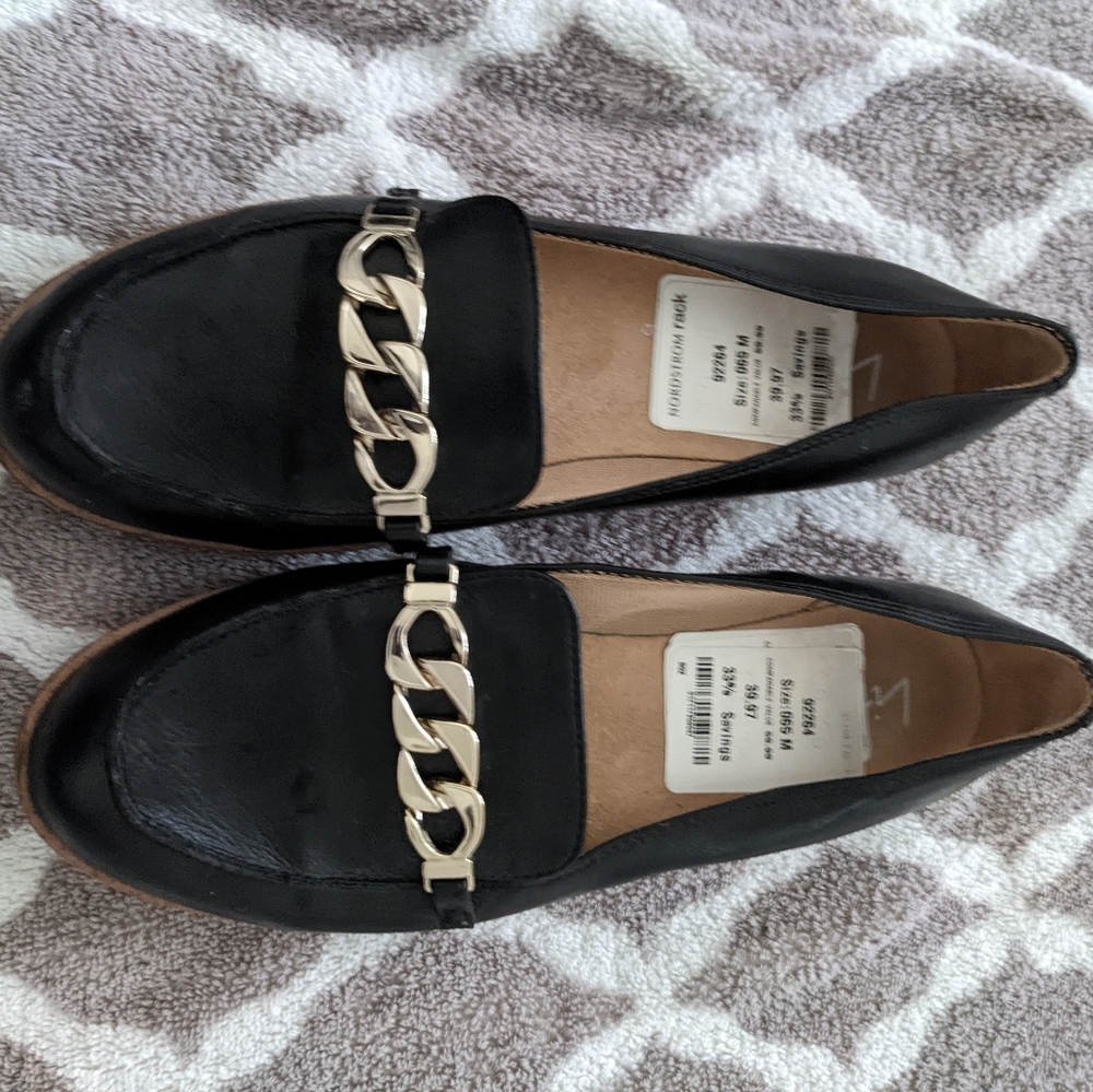Brand New never worn Lifestride black loafers worn 1x only